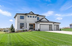 13273 Jessann Drive, Coopersville, MI 49404
