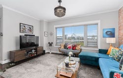 325 W 3rd St, Long Beach, CA 90802