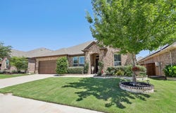 1816 Dunstan Drive, Fort Worth, TX 76052