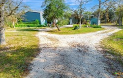 206 Private Road 2843, Edna, TX 77957