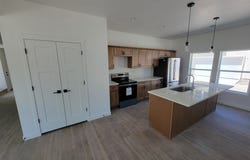 731 S HARRISON Dr, Springville, UT 84663