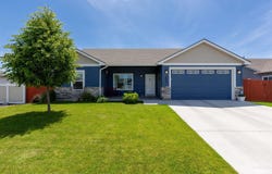 202 E Leon St, New Plymouth, ID 83655-5543