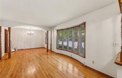 6820 Wildwood Drive, Raytown, MO 64133