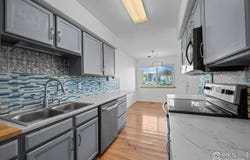 546 Ridgeview Dr, Louisville, CO 80027