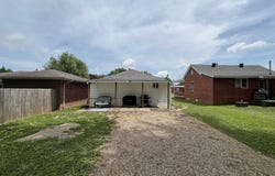 510 1/2 E 6TH Street, Metropolis, IL 62960
