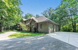 3240 CRYSTAL CREEK Court, SUAMICO, WI 54313-8554