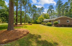 1003 Robinwood Road, Aberdeen, NC 28315