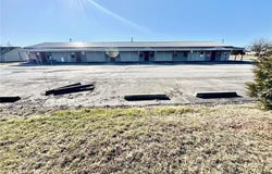 598 SE DD Highway, Warrensburg, MO 64093