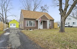 299 Lincoln Boulevard, Greenport, NY 12534