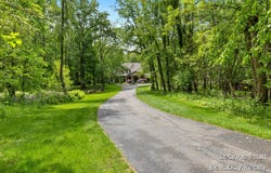 1020 E Woodlawn Avenue, Hastings, MI 49058