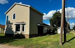 106 N Donald Street, Seymour, TX 76380