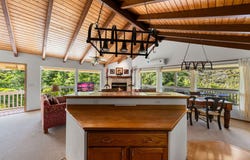 1444 KUIAHA RD, Haiku, HI 96708