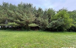 131 BROADWAY Street, Charlotte, IA 52731