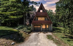 2160 E Delhi Road, Ann Arbor, MI 48103