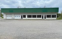 3294 South McKee, McKee, KY 40447