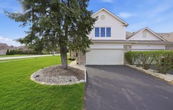 7770 Bristol Park Drive, Tinley Park, IL 60477
