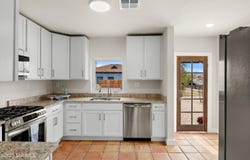318 Linda Vista Road, Las Cruces, NM 88005