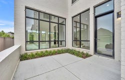 610 N Oak Cliff Boulevard, Dallas, TX 75208