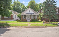 52 Home Avenue, Terre Haute, IN 47803