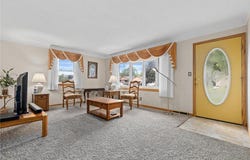 1730 Atlantic Street, Maplewood, MN 55109
