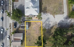 308 GOLDSTEIN STREET, PUNTA GORDA, FL 33950
