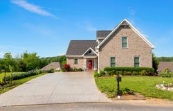 338 Cape Lookout Light, Loudon, TN 37774
