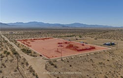 5610 W Unkar Drive, Golden Valley, AZ 86413