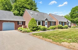 13 Cortland Circle, Bangor, ME 04401