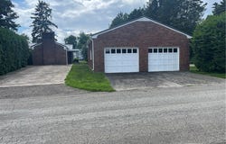 140 Rita Ave, Lower Burrell, PA 15068