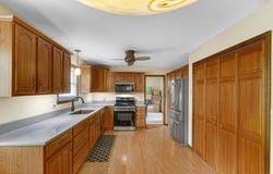 1733 Briarcliffe Court, Chesterton, IN 46304