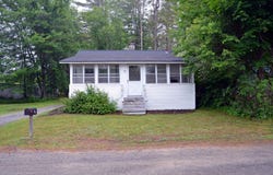 10 Stevens Street, Norway, ME 04268
