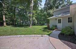 38 Pine Street, Lincroft, NJ 07738