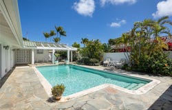 675 Kaumakani Street, Honolulu, HI 96825
