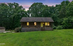 8001 Helen Drive, Powell, TN 37849