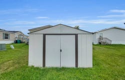 8265 Feather Hollow, Fenton, MI 48430