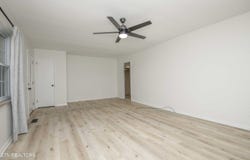 817 W Ridgecrest Drive, Kingston, TN 37763