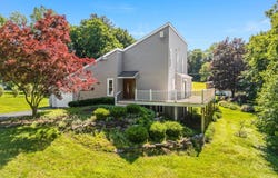 13 Riverview Circle, Poughkeepsie, NY 12601