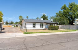 6632 N 59th Drive, Glendale, AZ 85301