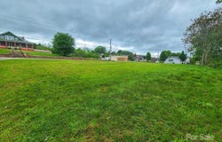 E Main Street, Burnsville, NC 28714