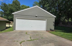 210 S 9Th Street, Oskaloosa, IA 52577