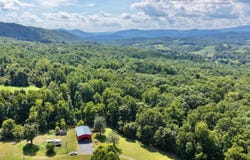 434 Tom Feamster Road, Alderson, WV 24910