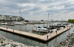 333 Lake Ave, Racine, WI 53403
