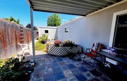 4624 S Pacific Highway, Phoenix, OR 97535