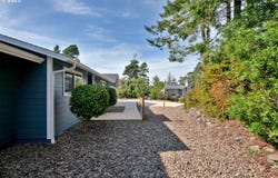2034 45TH ST, Florence, OR 97439