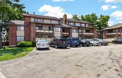 11 Fairways Circle, St Charles, MO 63303