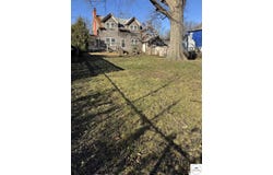 402 S third Street, Clinton, MO 64735
