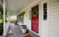 8518 CHASE GLEN CIRCLE, FAIRFAX STATION, VA 22039