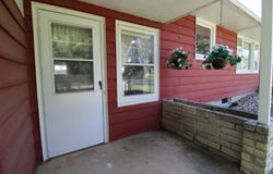 206 E Ormsby Street, Oxford, WI 53952