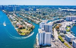 121 Golden Isles Dr, Hallandale Beach, FL 33009