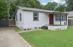 716 Third ST, Lexington, TX 78947